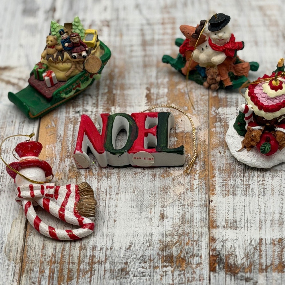 Vintage Christmas Resin Ornament Lot 5pc Snowman Reindeer Noel Sleigh Taiwan